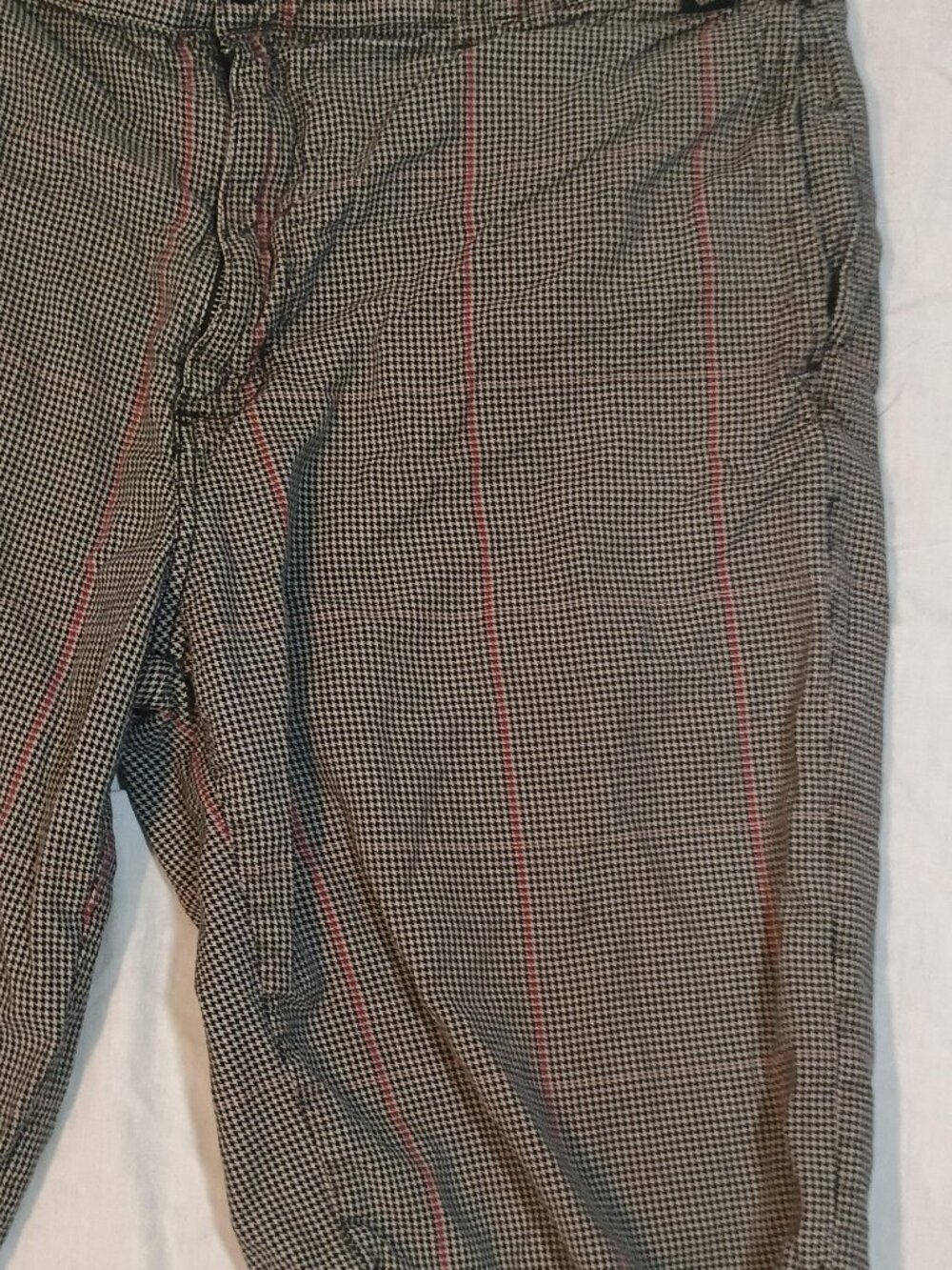 Vans/Shorts/Mens 34/Grey Black Houndstooth Red Pinstripe Off The Wall Skate Casu - Picture 5 of 7